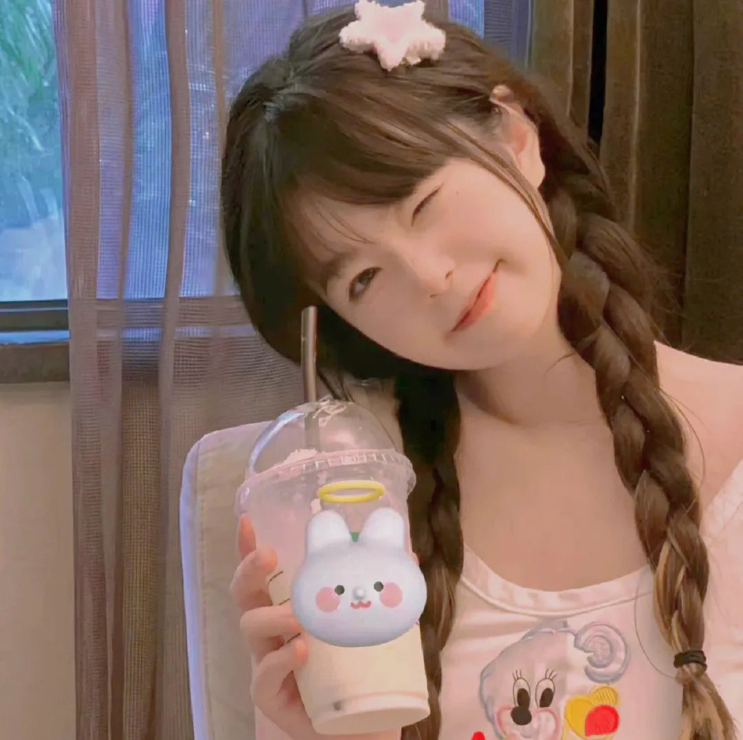 分手当天，豪门继承人拉着我领证